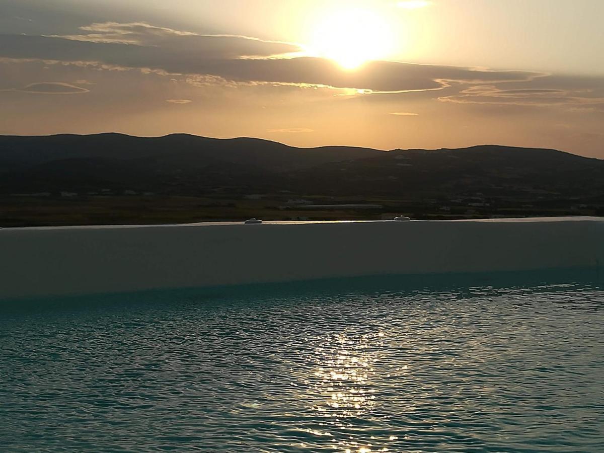 Natura Villas Paros Molos  Eksteriør billede